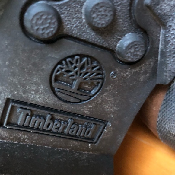 Timberland women’s hikers - size 9M - Picture 3 of 6